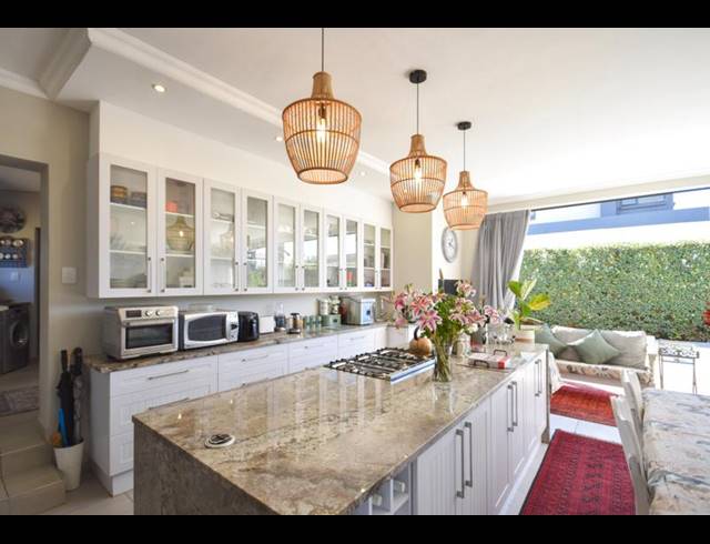 4 BEDROOM HOUSE FOR SALE IN MIDSTREAM ESTATE